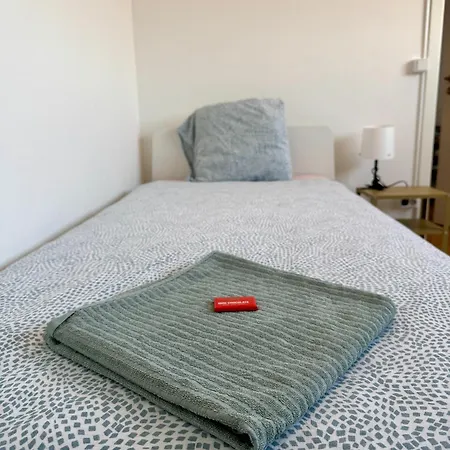 Smart & Cheap For 1 Person Appart hôtel